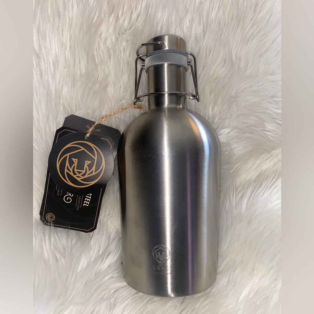 NWT Stainless Steel 64-Ounce Beer Growler by LEGACY - Picnic Time- Silver Finish